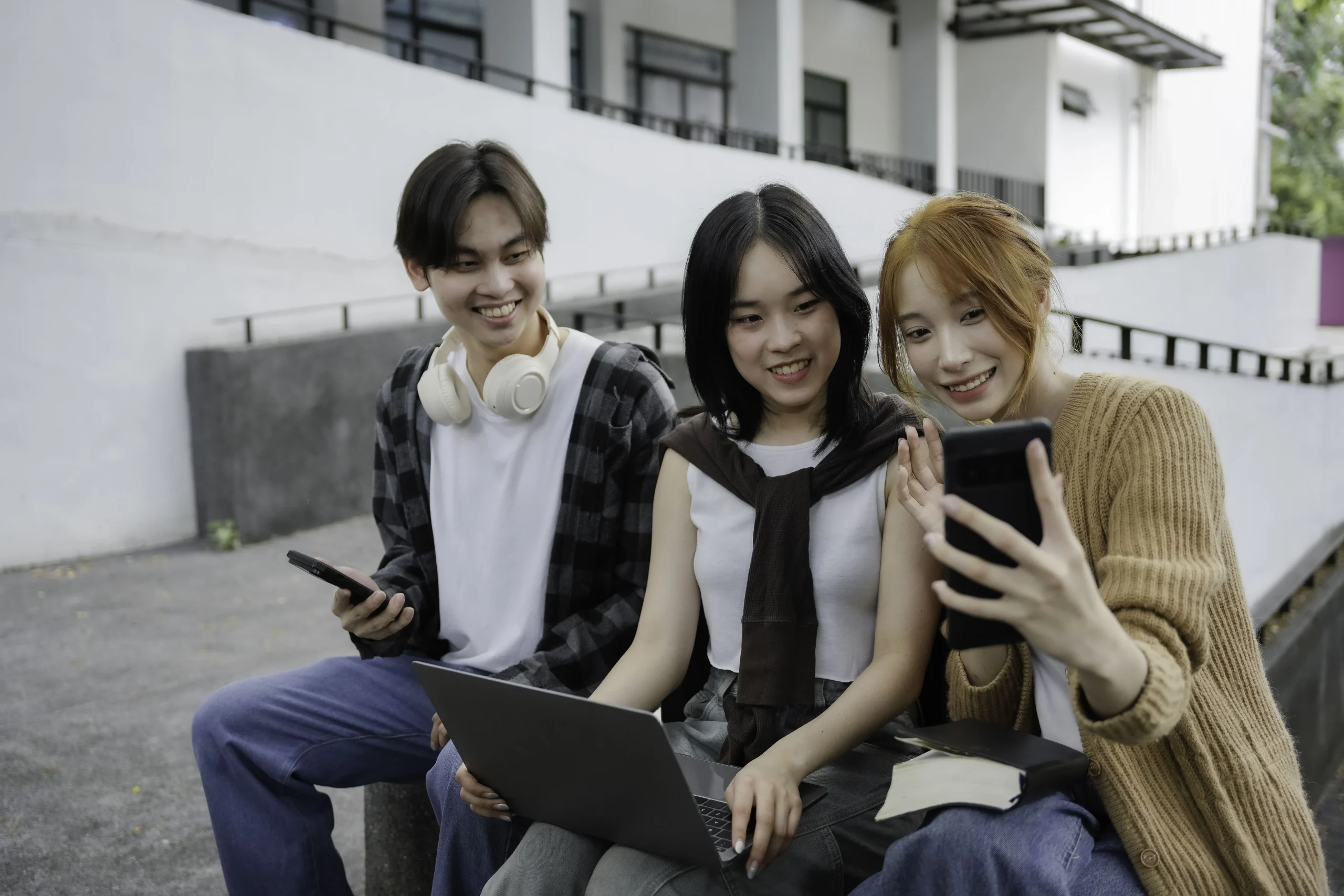 HR Myth #16 : "Gen Z are too sensitive and don't want to work hard."